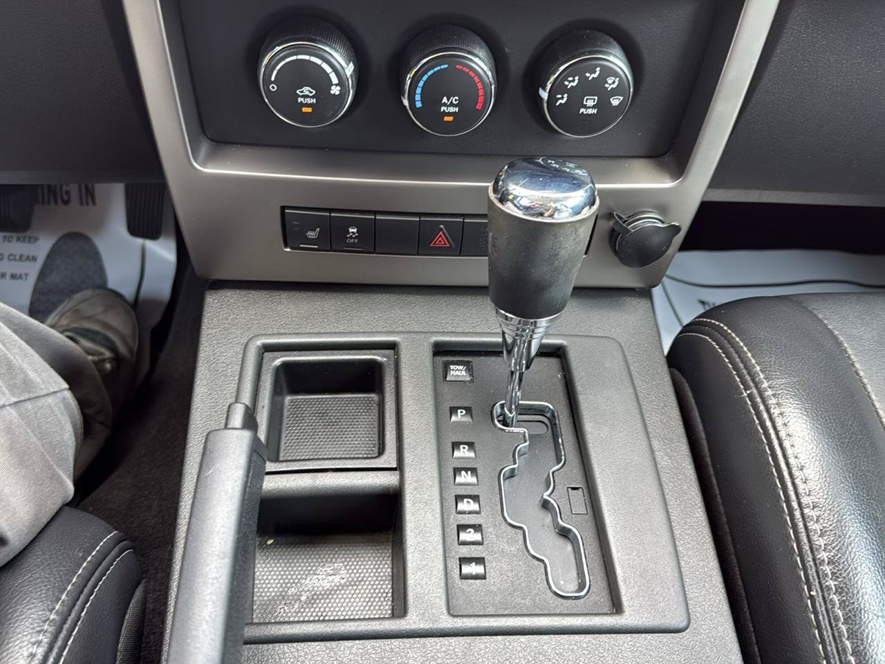 Used 2012 Jeep Liberty Sport RWD image 34