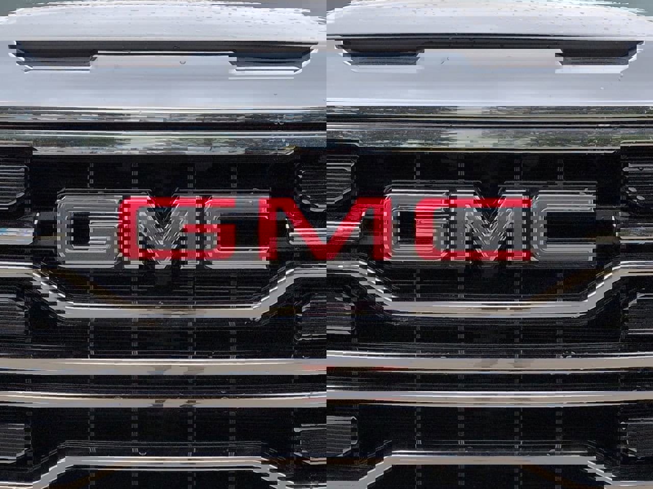 Certified 2026 GMC Sierra 1500 SLT image 5