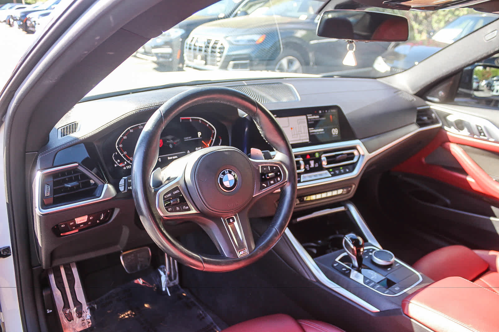 Used 2023 BMW 430i Coupe w/ M Sport Package RWD image 15