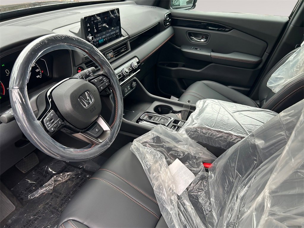 New 2025 Honda Pilot TrailSport image 10