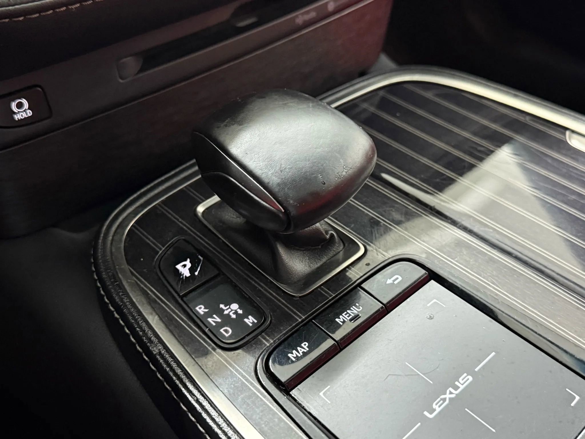 Used 2018 Lexus LS 500 w/ Accessory Package (Z2) image 37