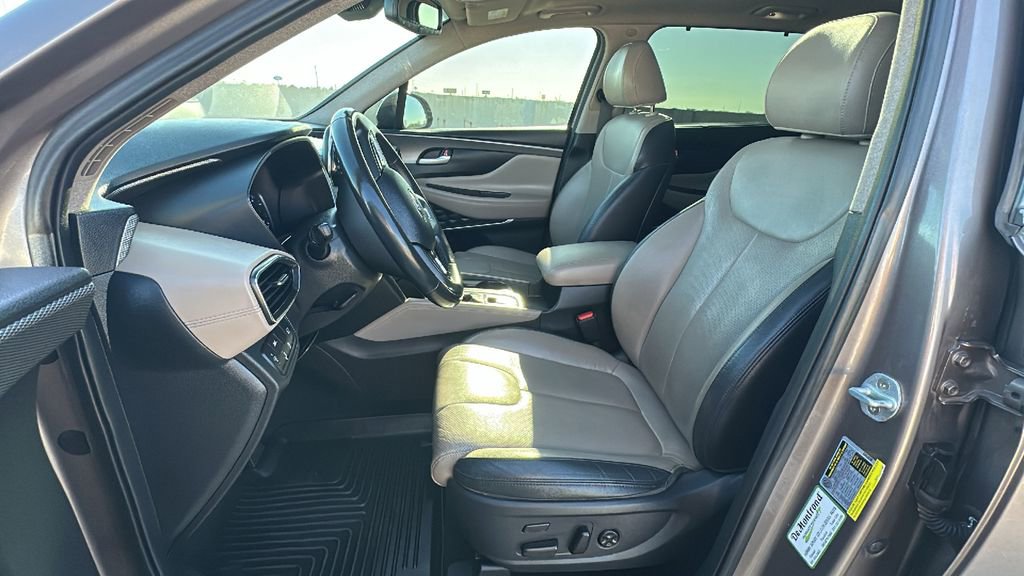 Used 2019 Hyundai Santa Fe SEL w/ Cargo Package image 4