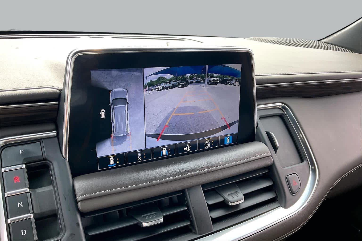 Used 2021 Chevrolet Tahoe LT w/ LT Signature Package RWD image 27