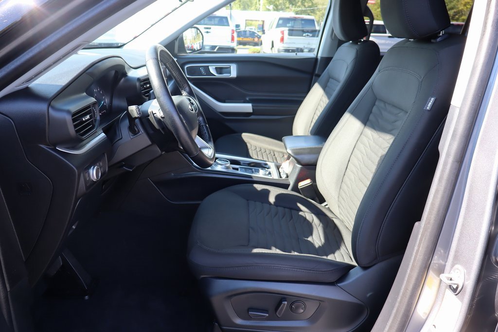 Used 2021 Ford Explorer XLT w/ Class III Trailer Tow Package image 3