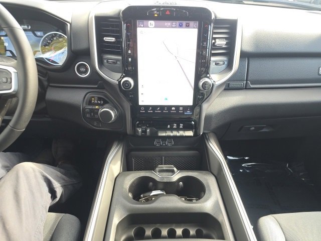 New 2026 RAM 1500 4x4 Crew Cab image 24