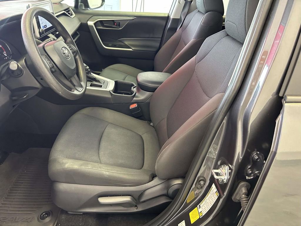 Used 2025 Toyota RAV4 LE FWD image 16