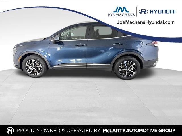Used 2024 Kia Sportage EX AWD/4WD image 9