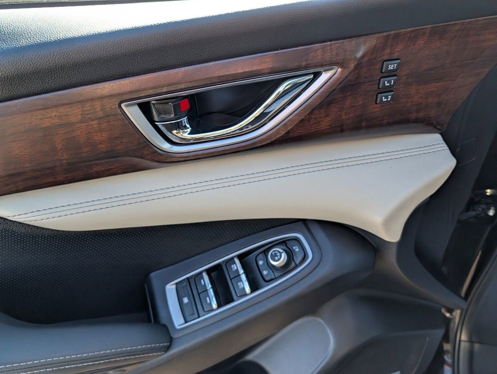 Used 2022 Subaru Ascent Touring image 30