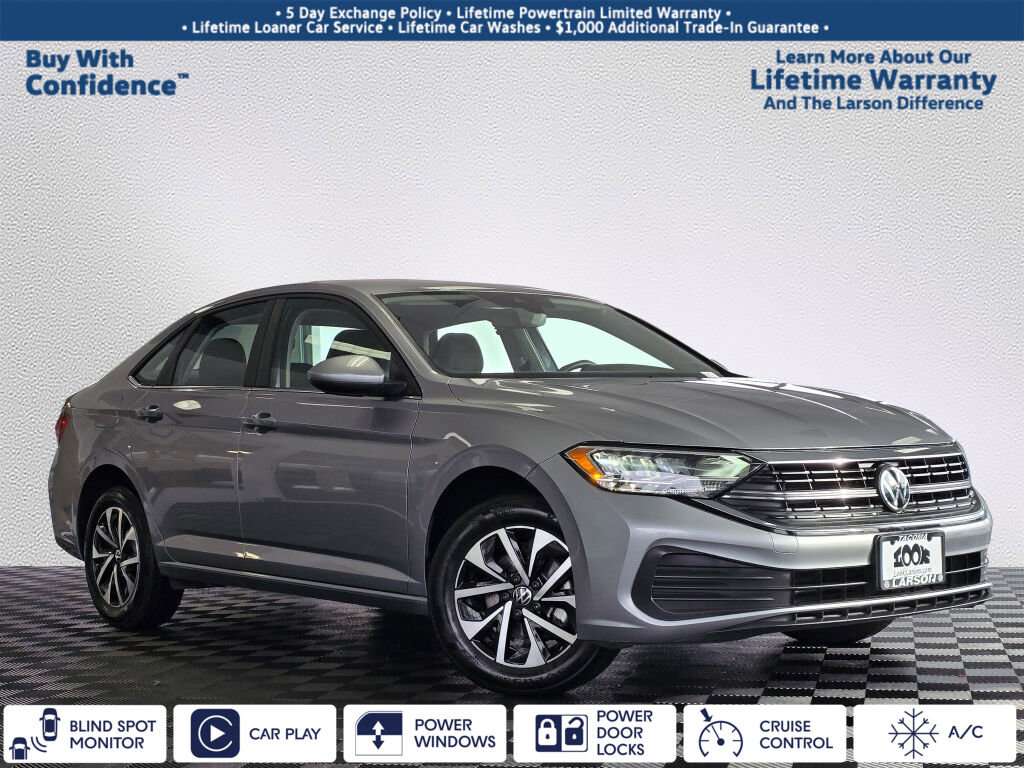 Used 2024 Volkswagen Jetta S image 1