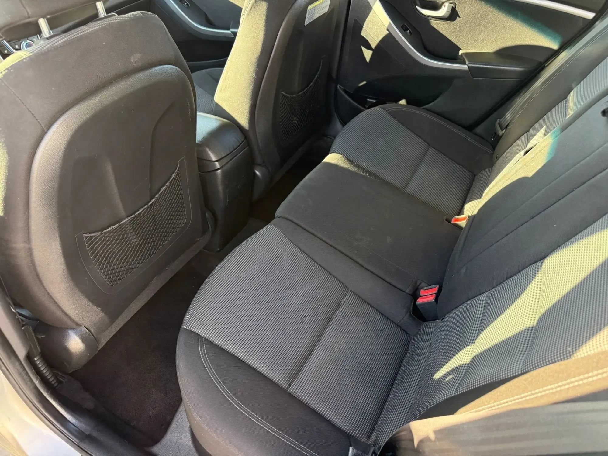 Used 2015 Hyundai Elantra GT FWD image 27