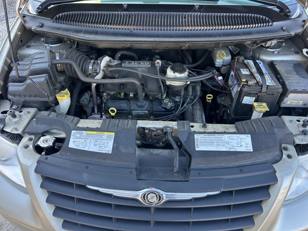 Used 2005 Chrysler Town & Country LX w/ Popular Equipment Group I image 30