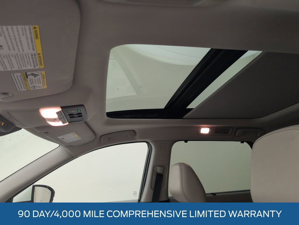 Used 2022 Nissan Pathfinder Platinum w/ Cargo Package image 9