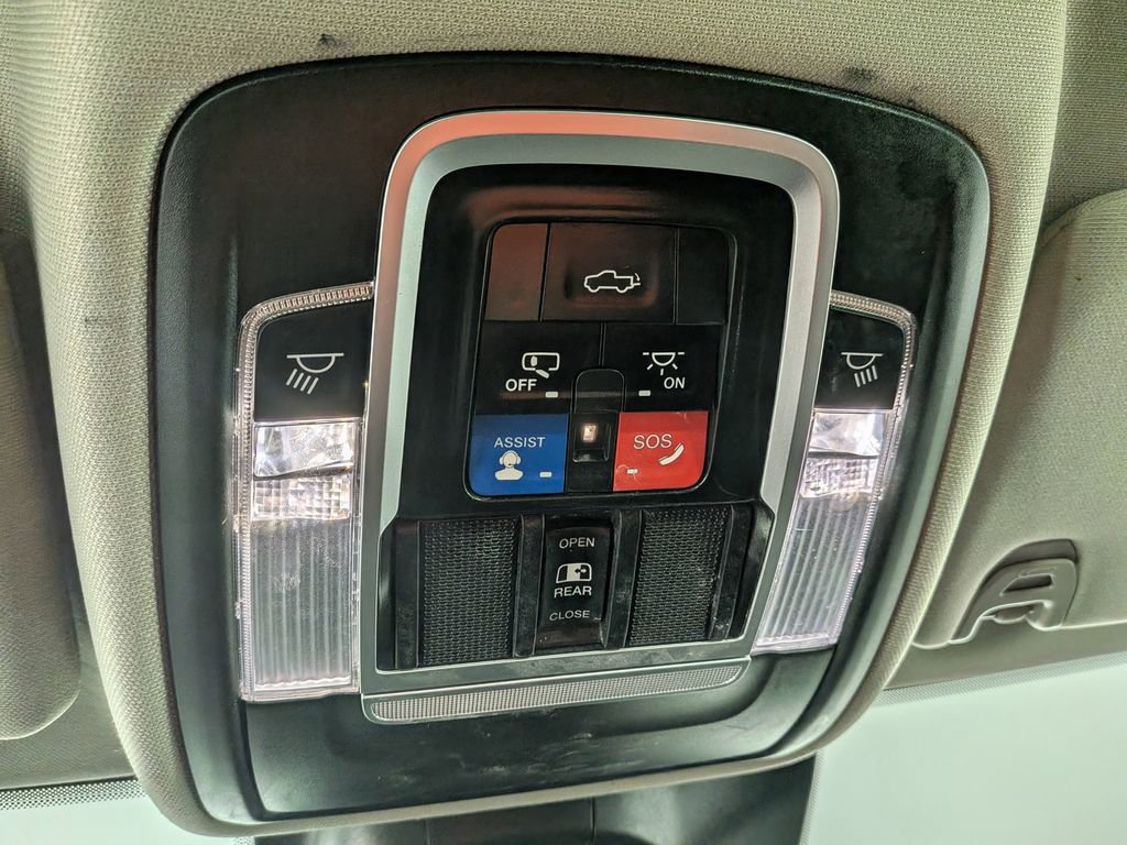 Used 2023 RAM 3500 Laramie image 29