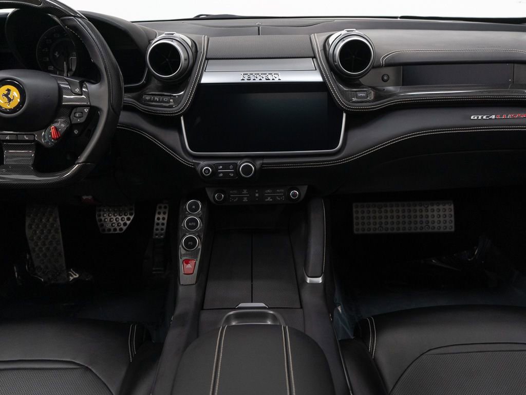Used 2017 Ferrari GTC4Lusso image 27