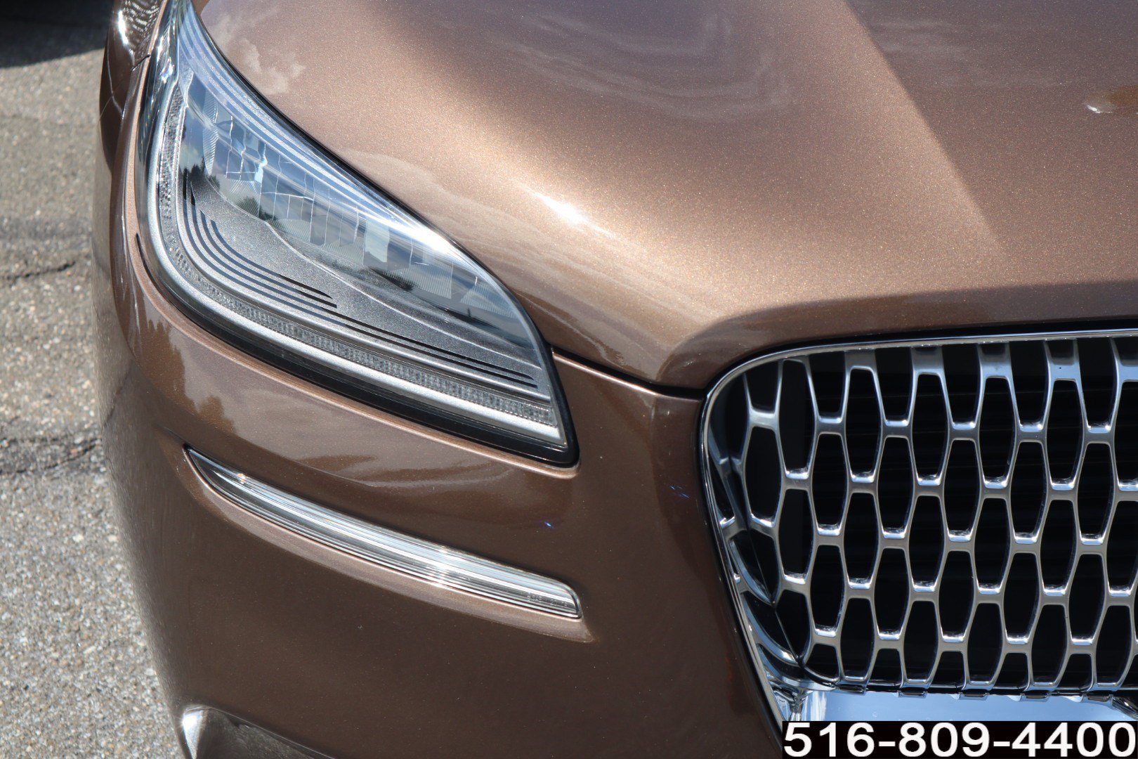 Used 2022 Lincoln Corsair AWD w/ Premium Package image 7