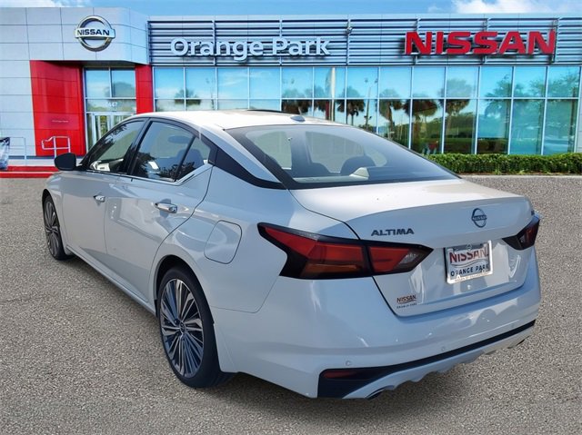 New 2025 Nissan Altima 2.5 SL image 3