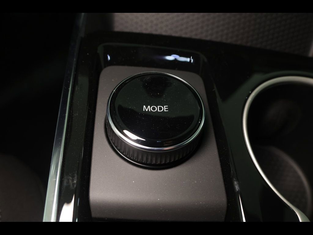 New 2026 Chevrolet Equinox LT w/ Midnight Edition image 22