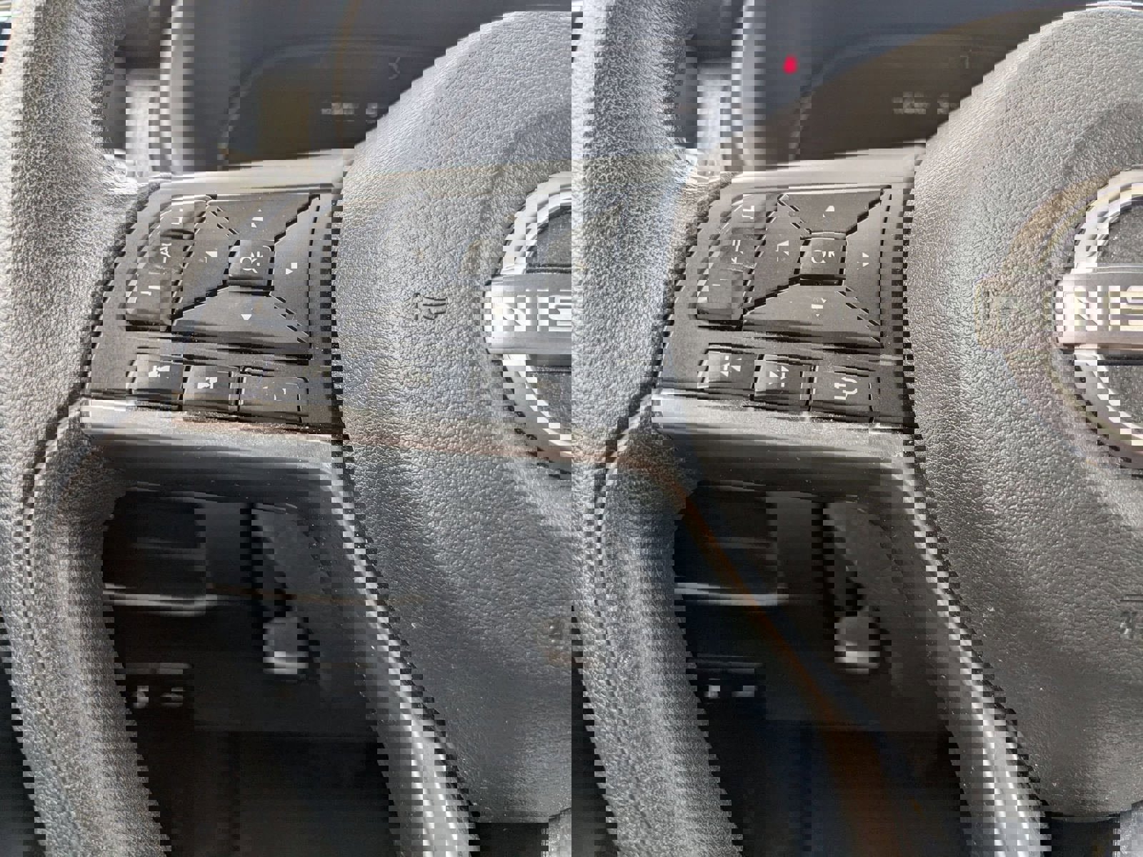 Used 2024 Nissan Kicks SV image 12