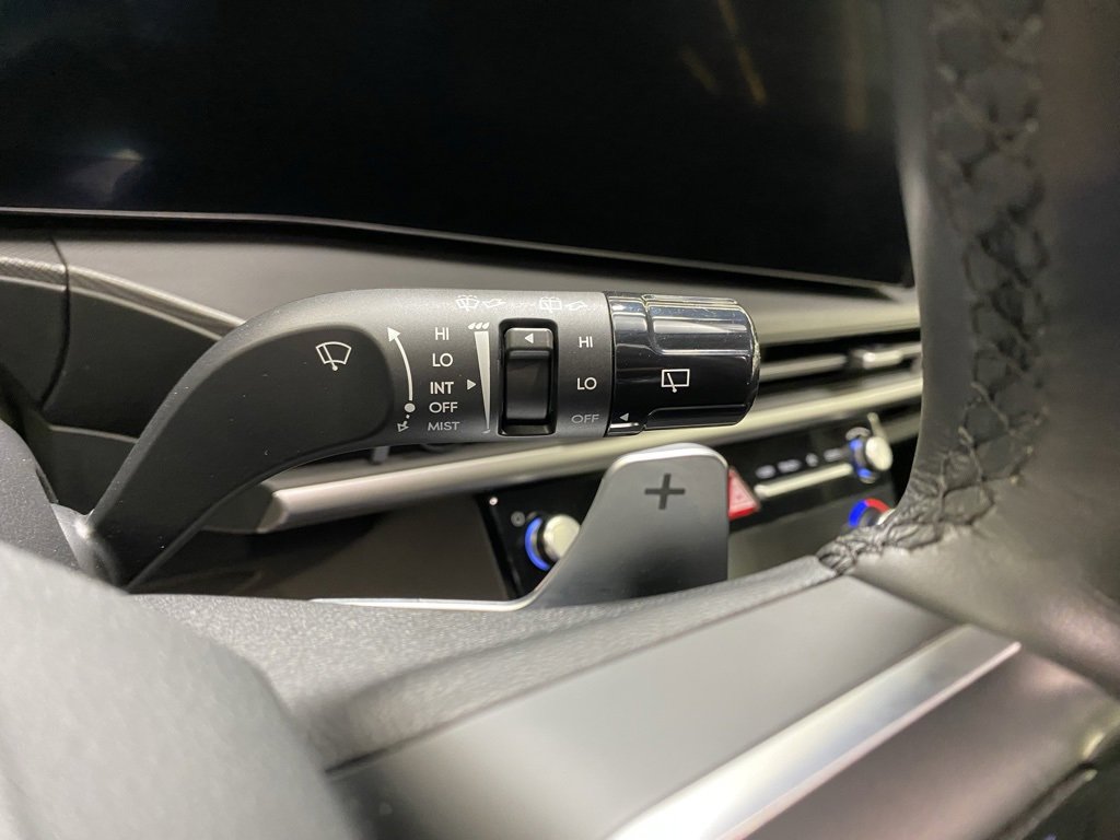 Used 2024 Hyundai Santa Fe SEL image 32