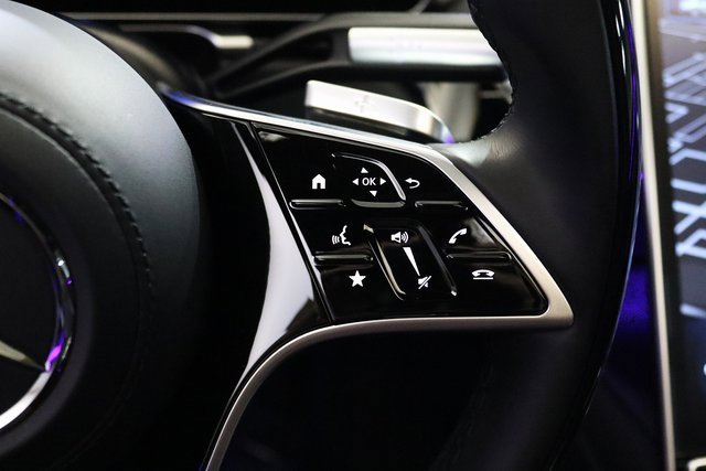 Used 2022 Mercedes-Benz S 580 4MATIC Sedan w/ Rear Seat Package image 6