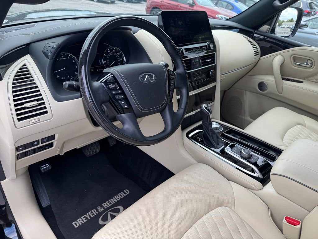 Used 2024 INFINITI QX80 Sensory image 16