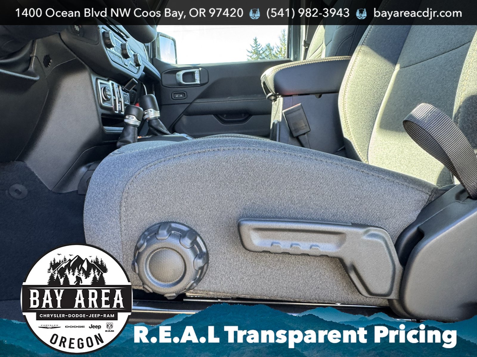 New 2026 Jeep Wrangler Unlimited Sahara w/ Safety Group AWD/4WD image 14