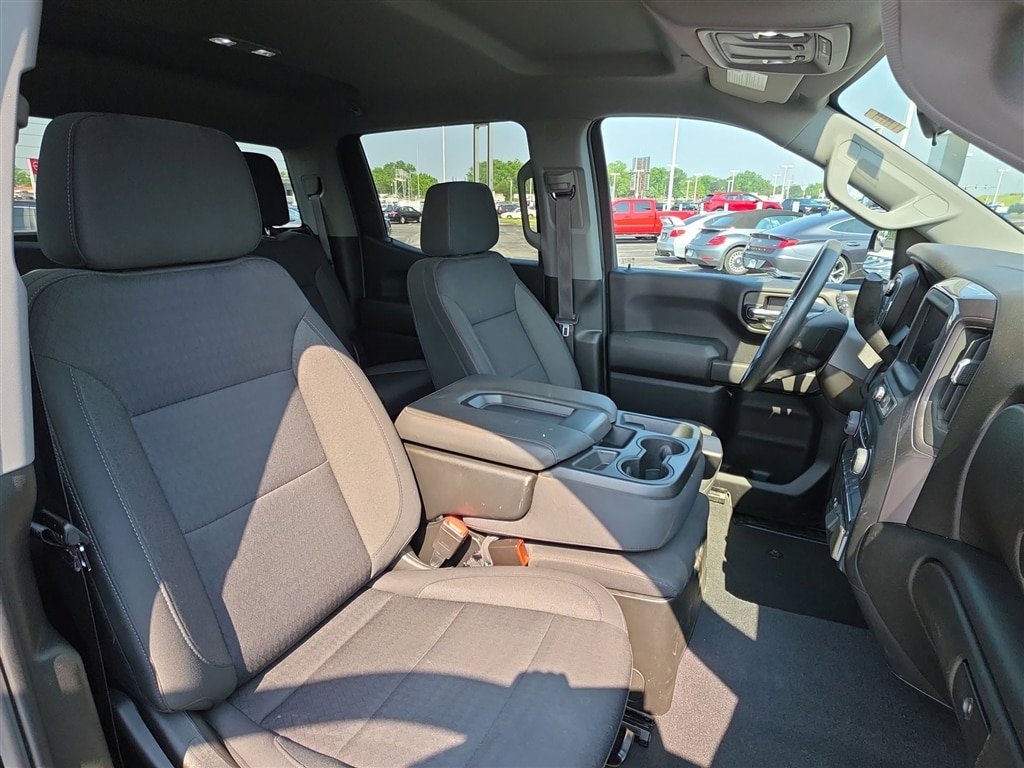 Used 2022 Chevrolet Silverado 1500 Custom AWD/4WD image 22