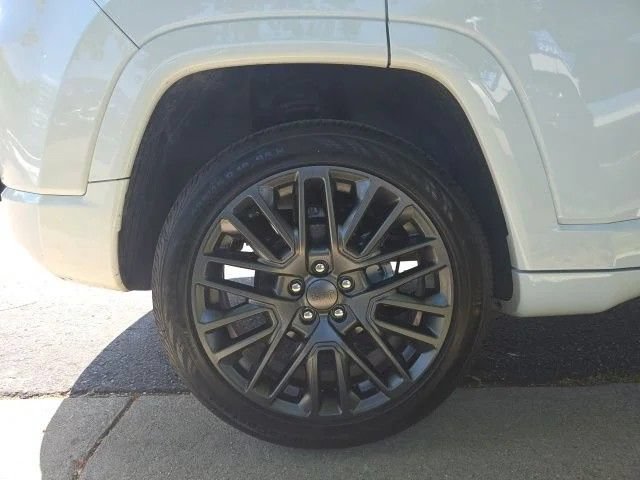 Used 2022 Jeep Compass High Altitude AWD/4WD image 9