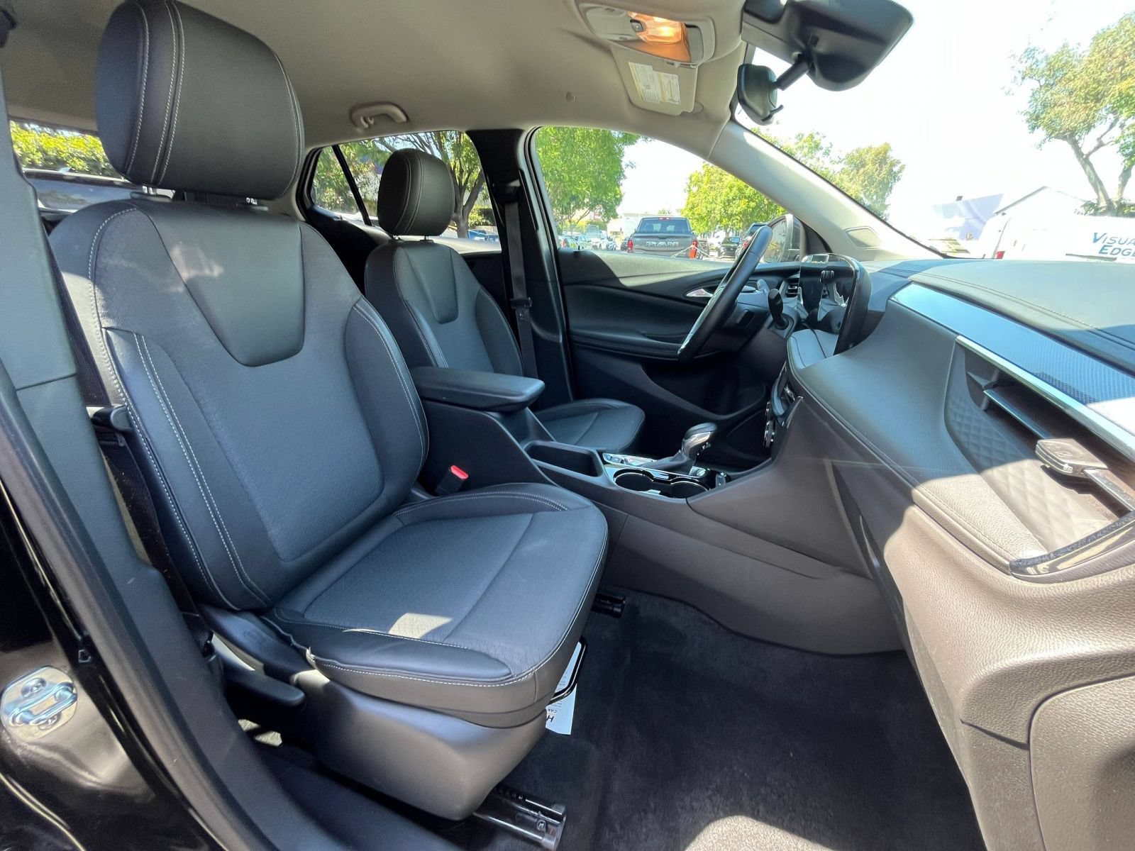 Used 2025 Buick Encore GX Preferred FWD image 35