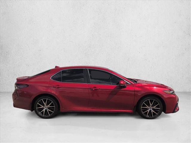 Used 2023 Toyota Camry SE FWD image 4
