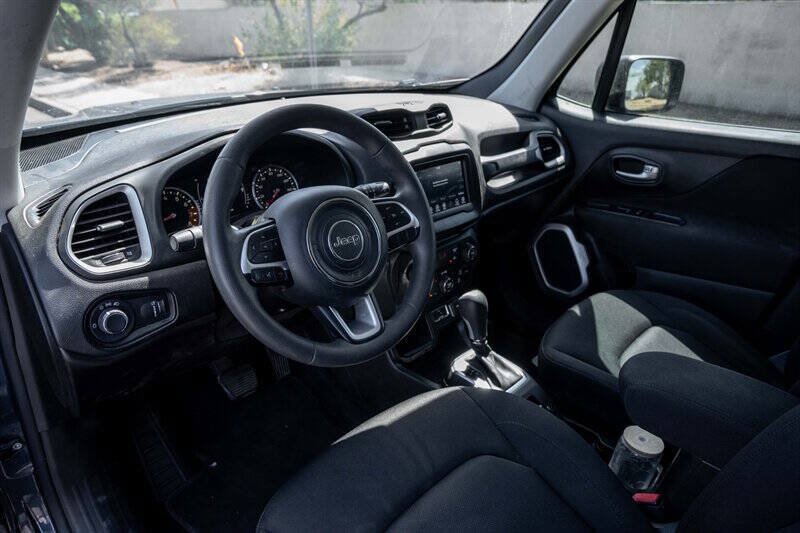 Used 2021 Jeep Renegade Sport FWD image 9