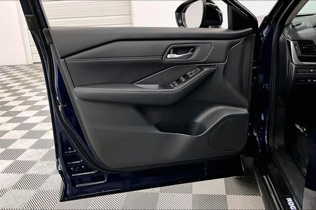 New 2026 Nissan Rogue SV image 32