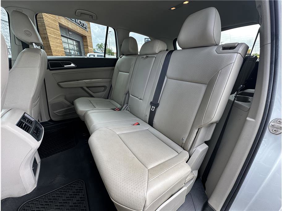 Used 2018 Volkswagen Atlas SE AWD/4WD image 16