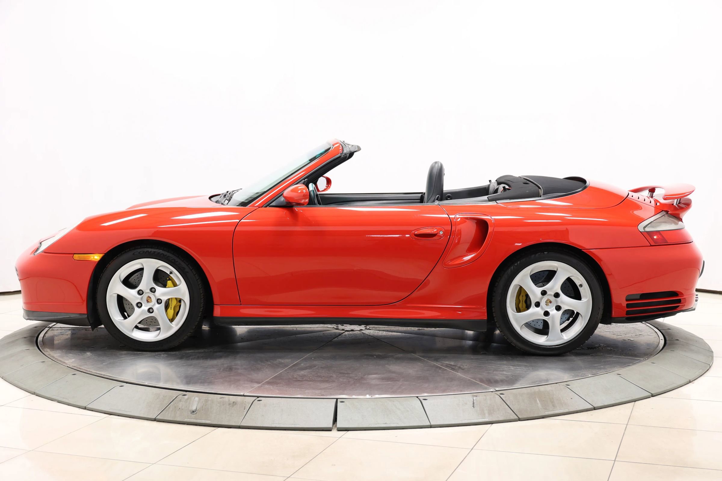 Used 2005 Porsche 911 Turbo image 9
