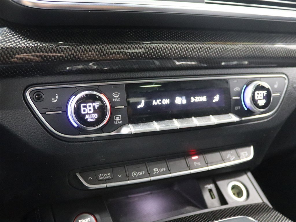 Used 2020 Audi SQ5 Premium Plus image 29