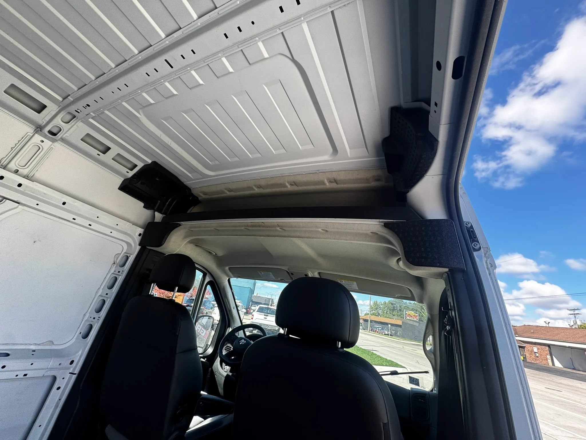 Used 2025 RAM ProMaster 2500 w/ Convenience Group FWD image 22