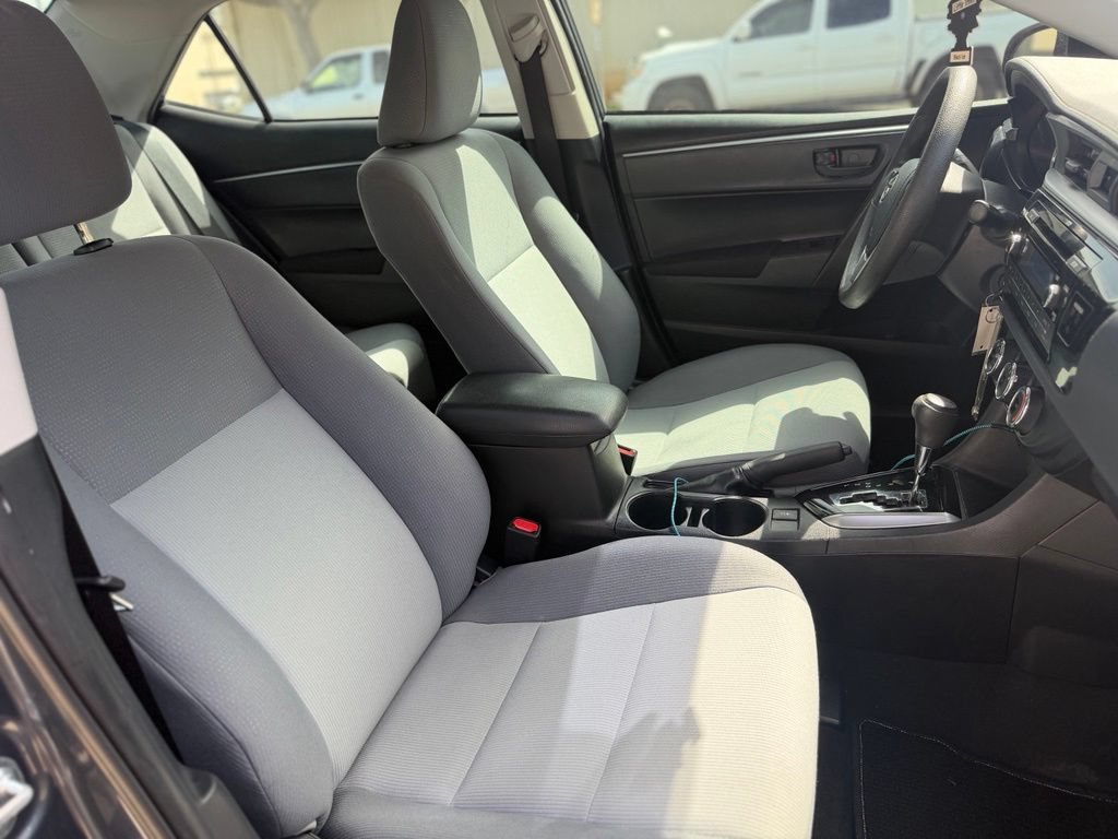 Used 2015 Toyota Corolla L FWD image 13