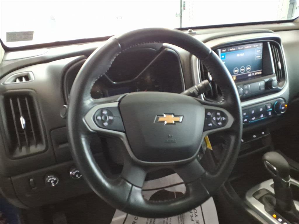 Used 2022 Chevrolet Colorado LT w/ LT Convenience Package image 11