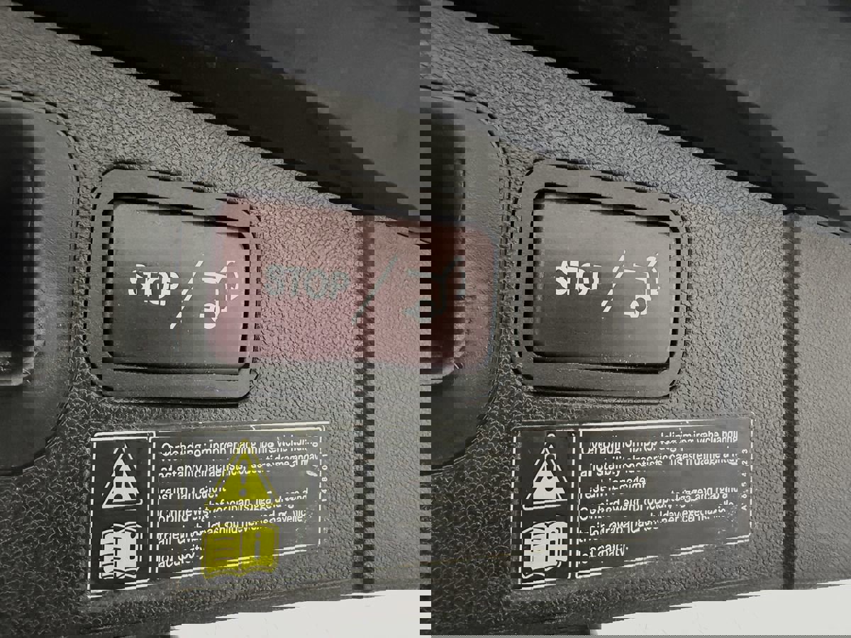 Used 2012 Mercedes-Benz GL 450 4MATIC image 30