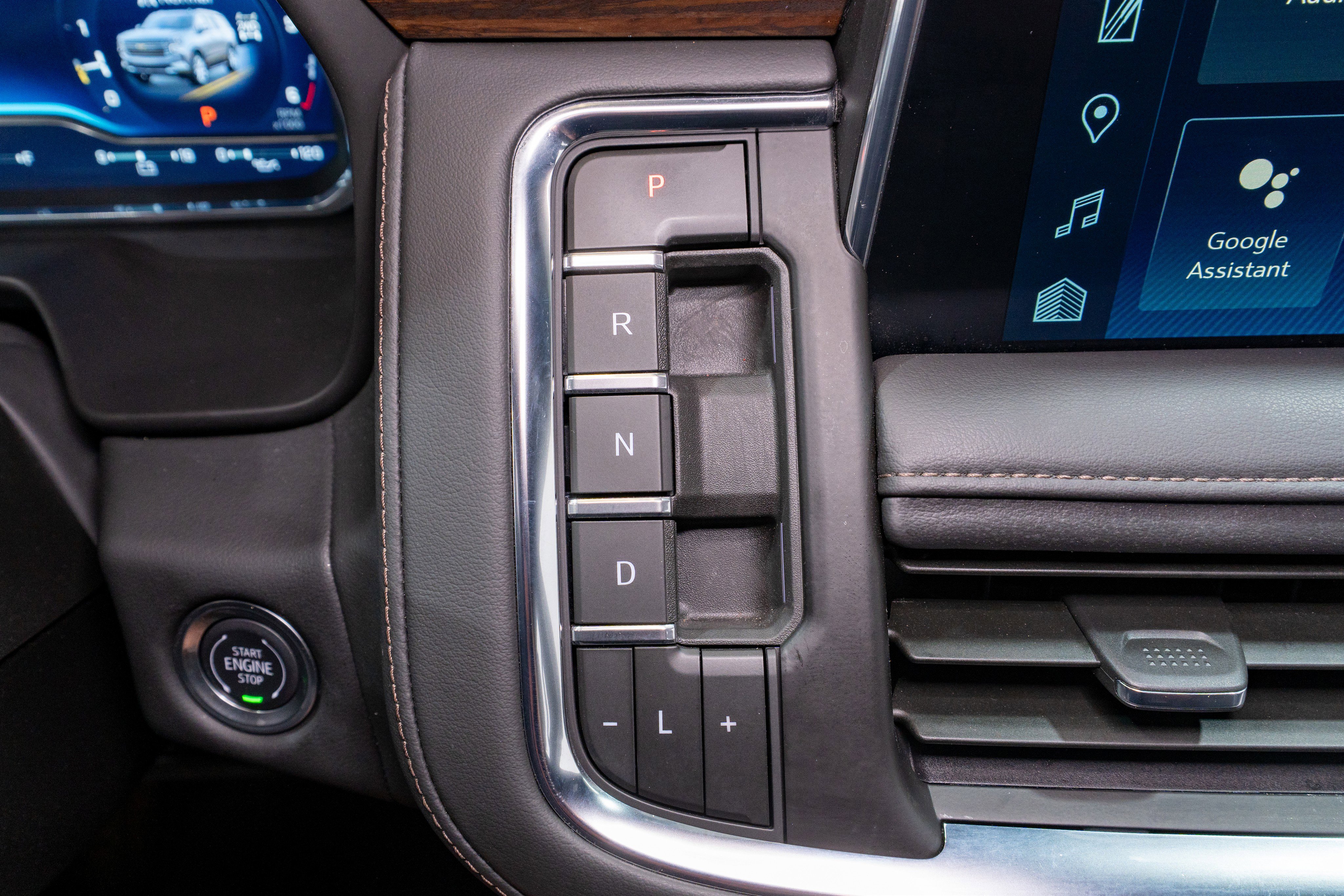 Used 2024 Chevrolet Tahoe High Country w/ Advanced Technology Package AWD/4WD image 25