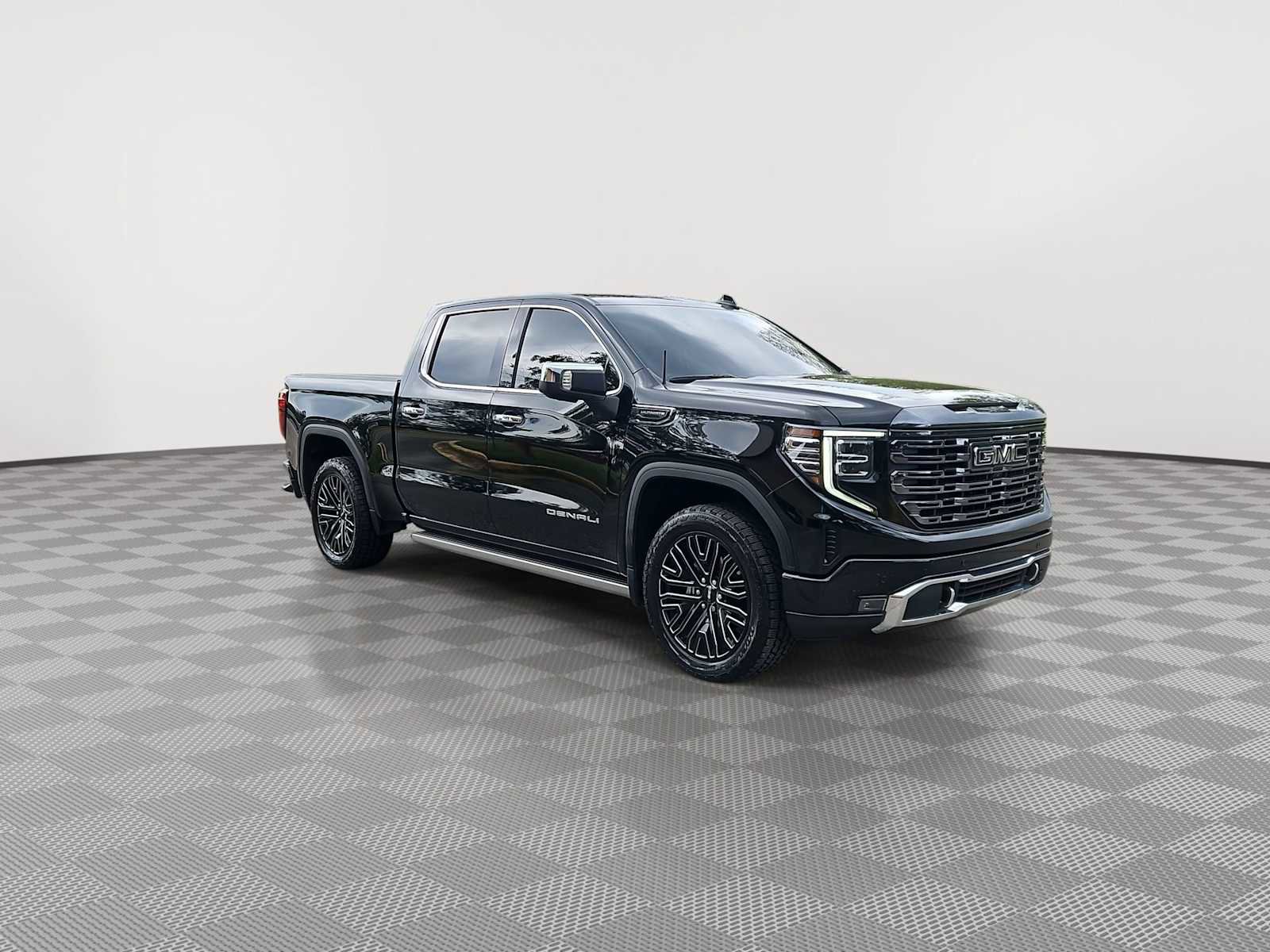 Certified 2022 GMC Sierra 1500 Denali Ultimate AWD/4WD image 2