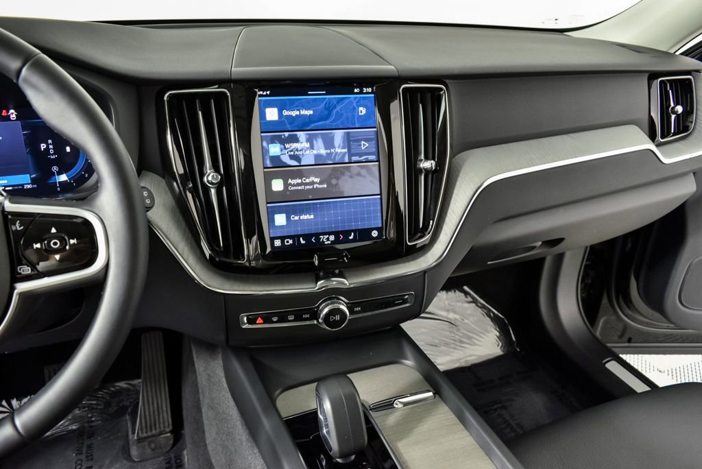 Certified 2025 Volvo XC60 B5 Plus image 14