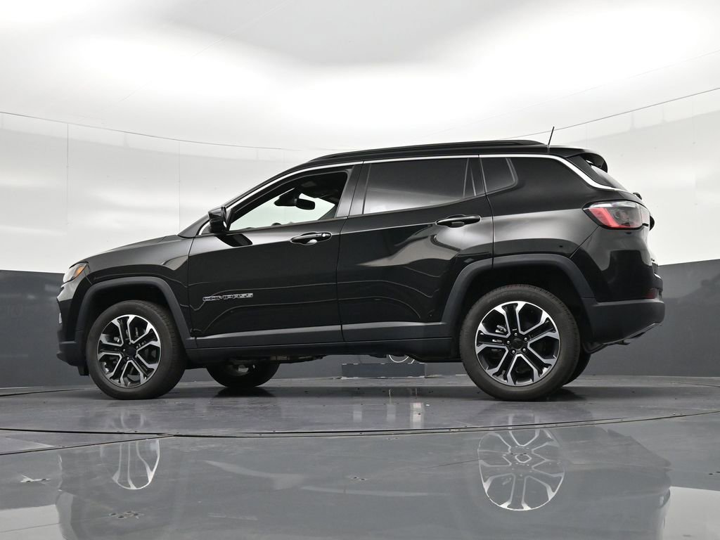 Used 2023 Jeep Compass Limited AWD/4WD image 36