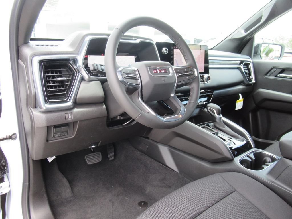 New 2026 GMC Canyon Elevation w/ Convenience Package RWD image 17