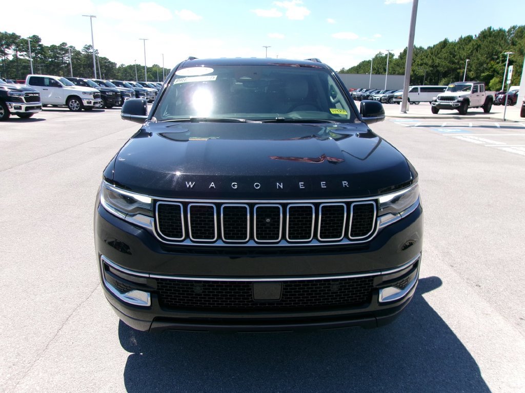 Used 2022 Jeep Wagoneer Series I w/ Convenience Group I AWD/4WD image 5