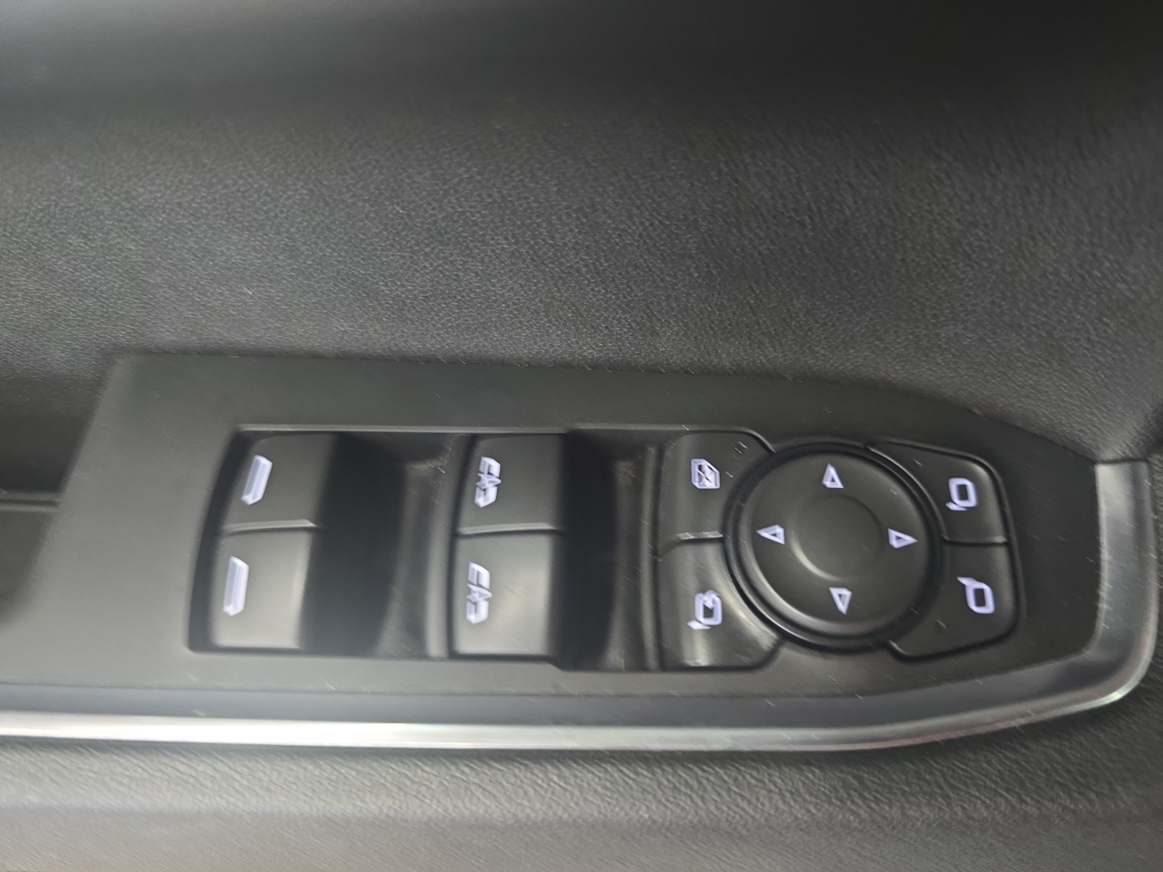 Used 2025 GMC Sierra 1500 SLT AWD/4WD image 28