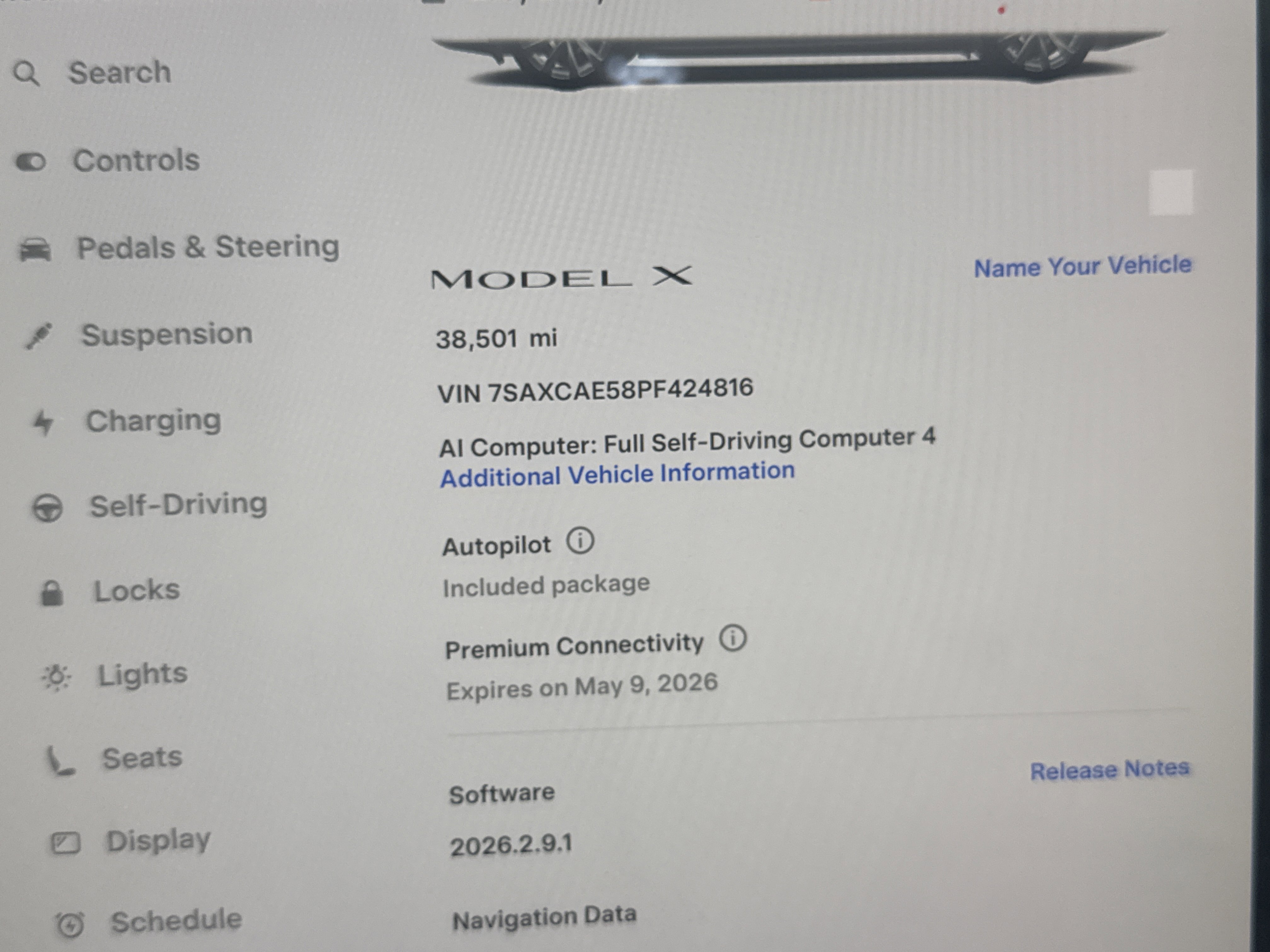 Used 2023 Tesla Model X image 4