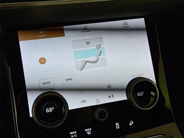 Certified 2022 Land Rover Range Rover Velar R-Dynamic S AWD/4WD image 18