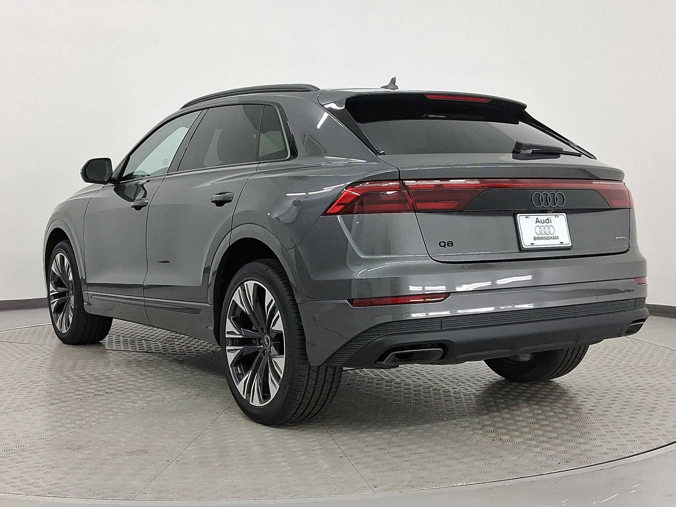 New 2025 Audi Q8 Premium image 3