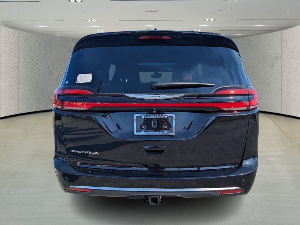 New 2026 Chrysler Pacifica Pinnacle w/ Trailer Tow Group image 5